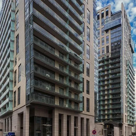 Urban Chic - One Bedroom - Luxury - Platinum Towers Διαμέρισμα